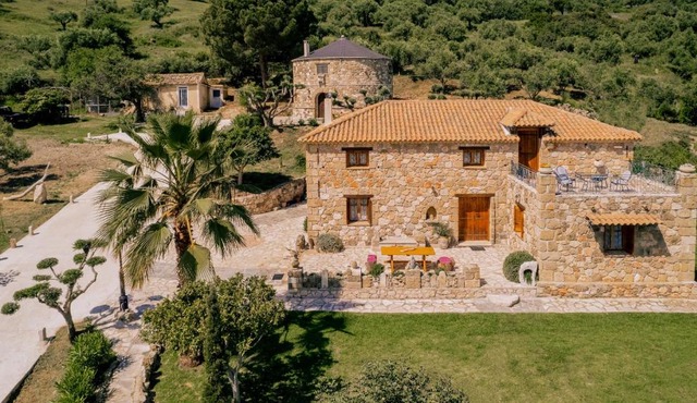 Gerakopetra in Vasilikos