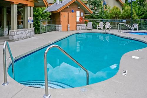 Glacier's Reach 42 in Whistler