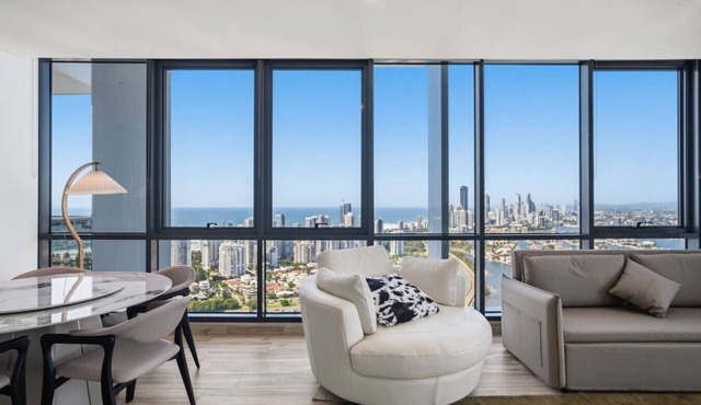 High-Level Ocean View 3BR/2BA Apt | Free Parking in Southport