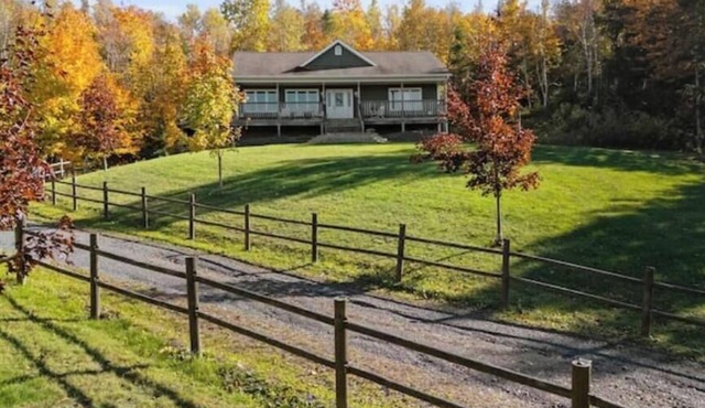 Hilltop Hideaway in New Glasgow