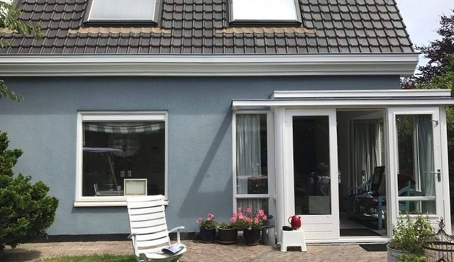 Holiday Home Noordwijk near Beach & Sauna in Noordwijk