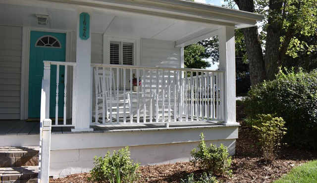Home in Hendersonville's Historic Lennox Park close to many fun activities. in Hendersonville