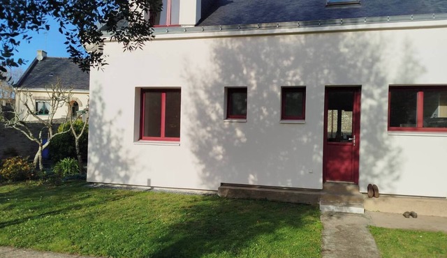 House with large garden in Guérande