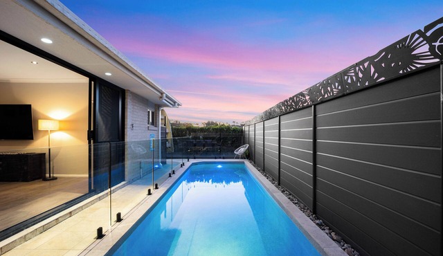 Immerse in the ultimate family getaway at our Burleigh Heads haven, where comfort meets charm! in Gold Coast