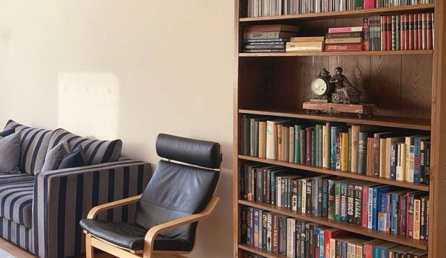KeyCityApt near Amsterdam & The Hague,fully equipped, linens,breakfast basket in Leiden