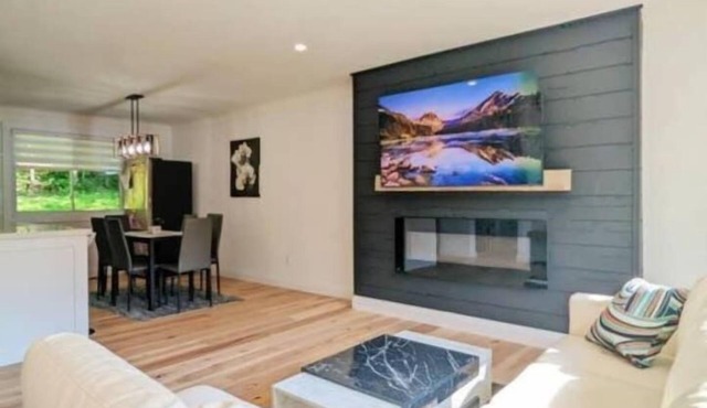 Kingston Lodge: Comfy & Cozy w/Natural Scenery in Kingston