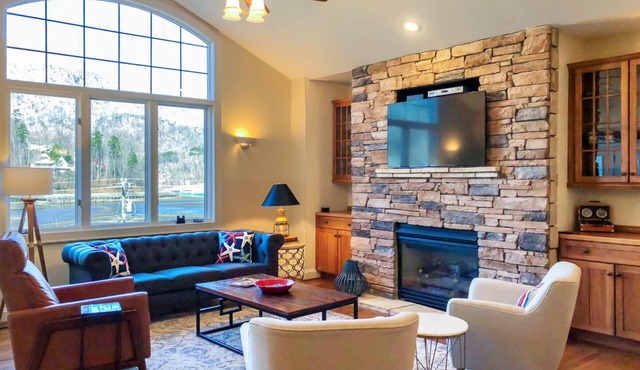 Lake Walk - Mr. Lake Lure Vacation Rentals in Lake Lure