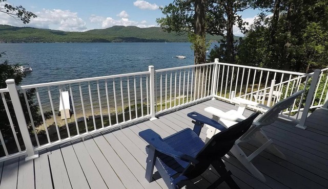 Lakefront w/large deck, screened porch, dock, private lakefront. Pet friendly! in Willsboro
