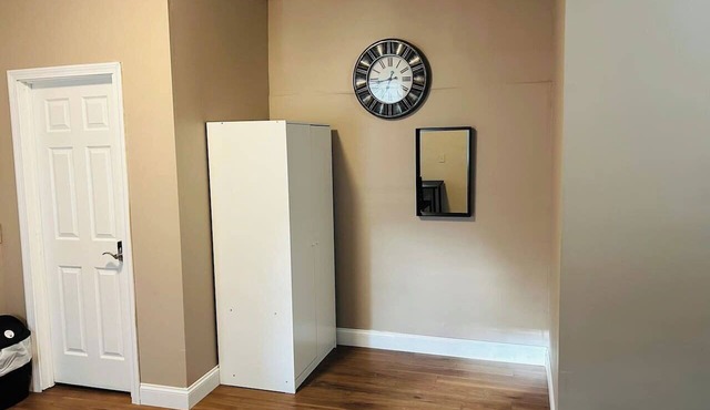 Large room with private bathroom near Whole Foods in Providence