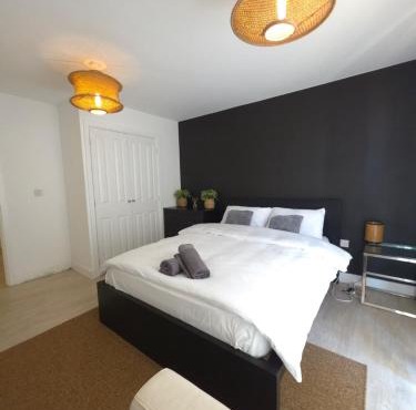 London White Apartments in London