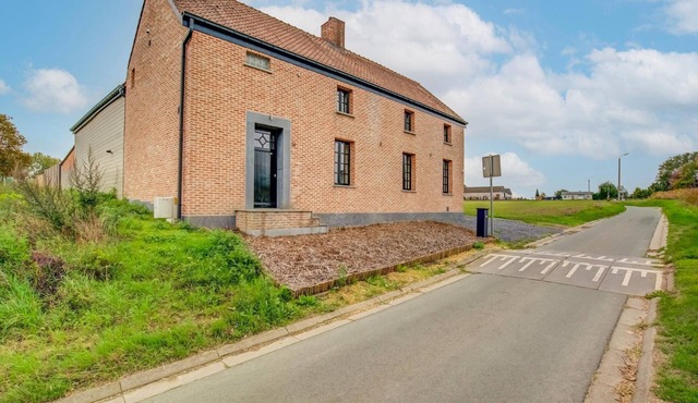 Lush holiday home in Vlaanderen with private pool in Vlaanderen