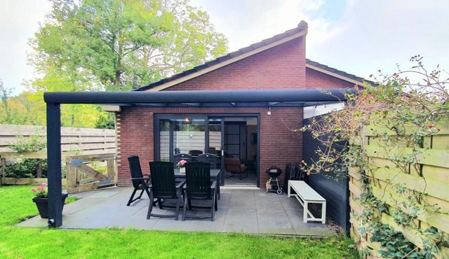 Luxe vakantiebungalow Rust, Ruimte en Privacy in Dirkshorn