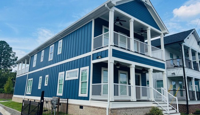 Luxury Medical District Home, EV Charger, Gated #1 in Augusta