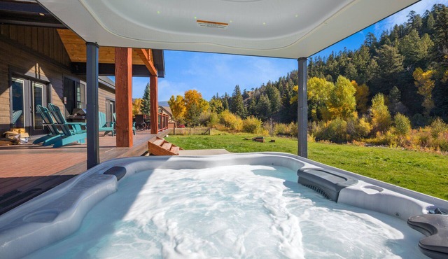 Luxury Riverfront Retreat | Private Hot Tub | Media Room | Mountain Views in South Fork