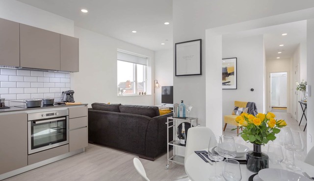 Luxury Serviced Apartments Stevenage, Hertfordshire in Stevenage
