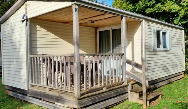 Mobile home, pets welcome - 4 guests in Pleaux