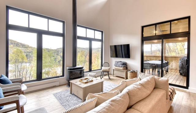Modern Chalet with Dock & Spa - Cordon 138 in Nominingue