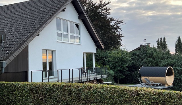 Modern vacation home with sauna and fireplace in the Eifel National Park. Your retreat! in Monschau Rohren