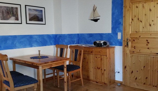 Near the Baltic Sea (800m) holiday apartment in Wustrow, quiet central location in Wustrow
