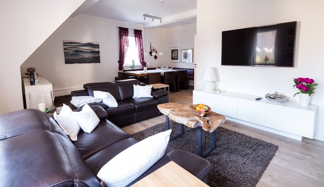New! "Glockenstuhl" large (95 sqm) luxury apartment in the heart of Brilon in Brilon