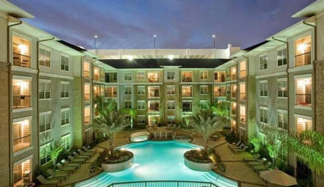 NRG Park - Spacious Two-Bedroom Two-Bathroom Apartment in Houston