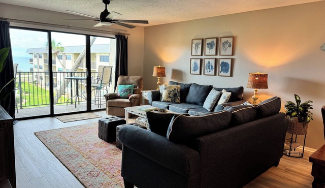 Oceanfront 2 bed/2 bath condo, top floor 3rd, fully equipped in Ormond Beach