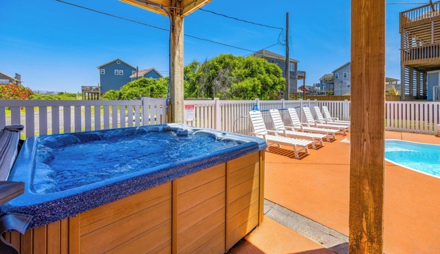 Oceanview with Private Pool, Hot Tub, Elevator, Game and Theater Rooms in Rodanthe