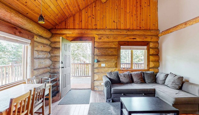 Okanagan - Lac Le Jeune at Cabin 29 in Kamloops