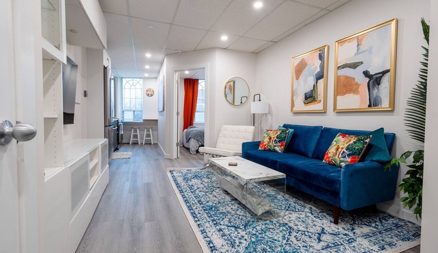 One bedroom Downton Apartment in the middle of everything London has to offer. in London
