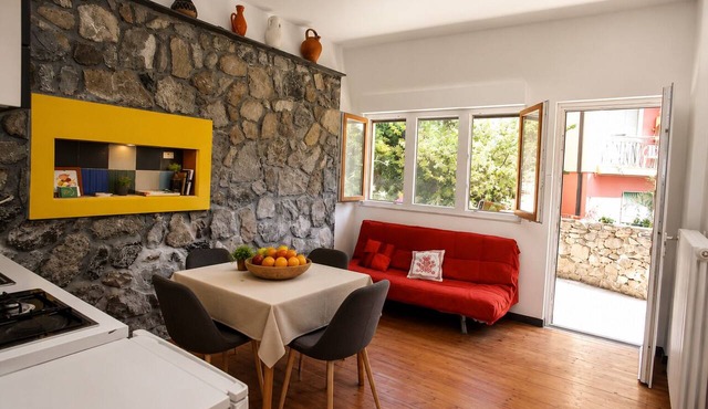 Polly, few steps from the beach -Cinque Terre ,Monterosso. in Monterosso al Mare