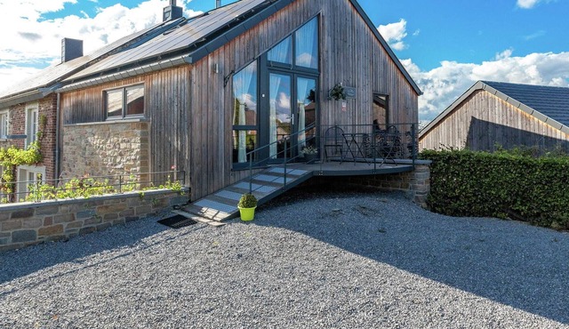 Quaint Holiday Home in La Roche-en-Ardenne with Garden in Marcouray