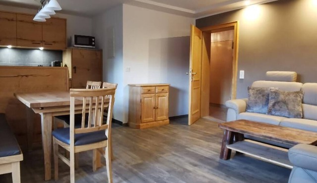 Quiet Three-Bedroom Vacation Apartment in the Countryside in Drachselsried