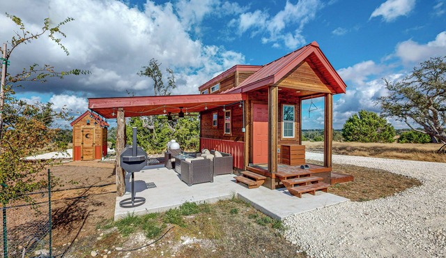 Romantic Tiny House w/Views in Harper! in Harper