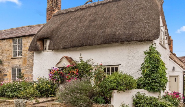 Rose Cottage - sleeps 5 guests in 3 bedrooms in Bretforton