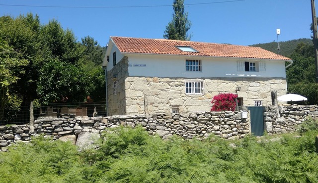 Secluded, lovely stone country house. in Pontevedra