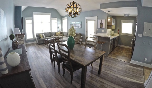 Short walk to the village-Stunning upgraded Rivergrass condo w/beautiful decor in The Blue Mountains