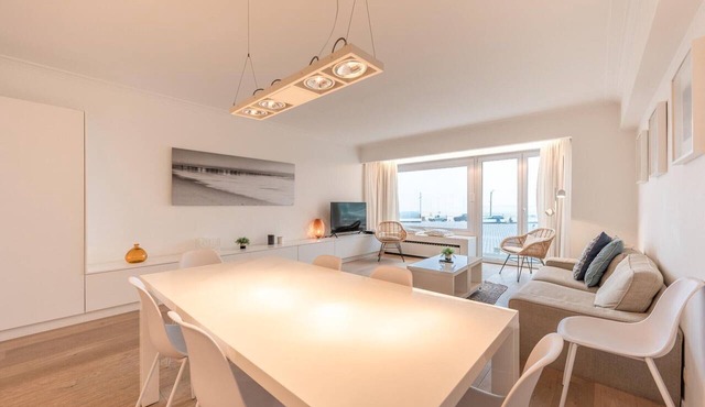 Spacious Seaside Apartment in KNOKKE-HEIST