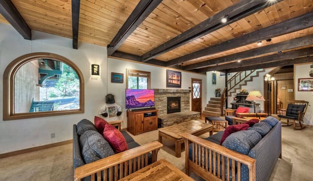 Spacious West Shore Cabin! in Homewood
