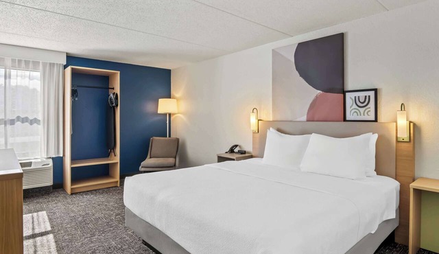 Spark by Hilton Stevensville in Stevensville