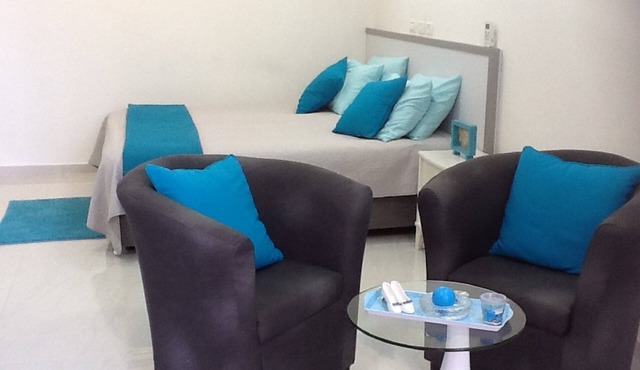 Splendid studio WIFI A/C garden terrace in Jerusalem