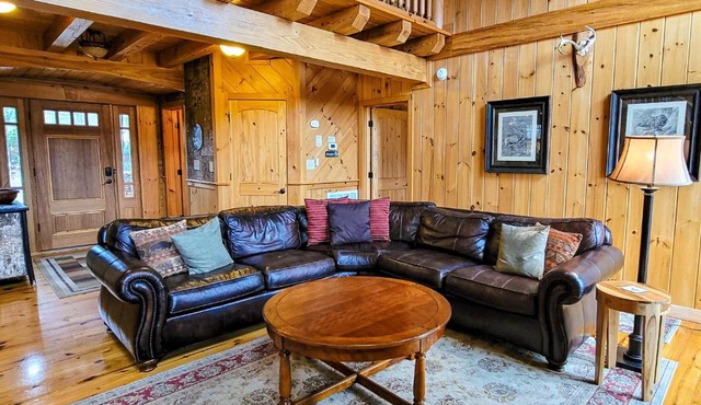 Starry Night Lodge in Lake Lure
