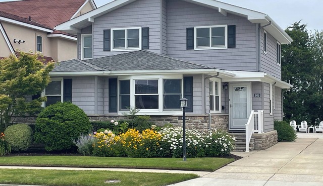 Steps from the pristine Gardens beach. A rare find. Welcome to The Seagate. in Ocean City
