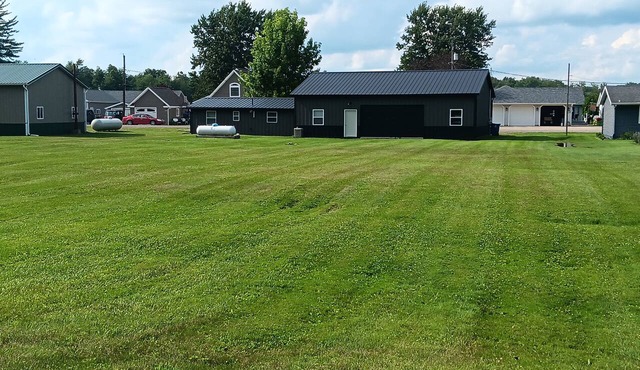 The Longview lake house in Coldwater