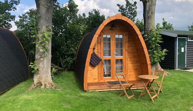 Tiny Camping Pod in Warmond