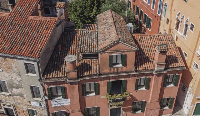 VILLA FRARI IN CAMPIELLO in Venezia