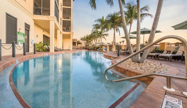 Villa on Marco Island | Outdoor Pool + Hot Tub in Marco Island