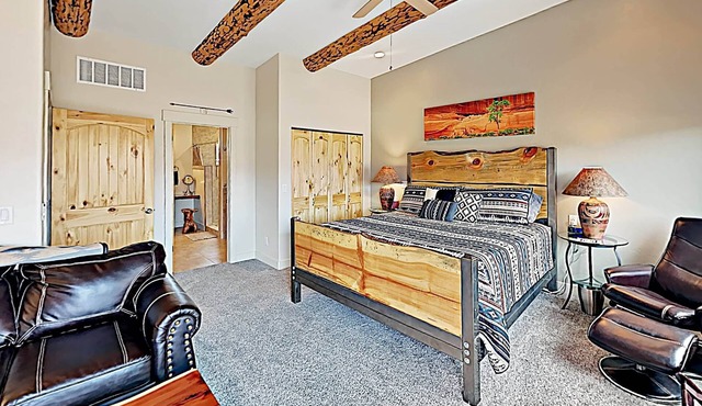 Village Place | Moab Vacation Home | Sleeps 13 | Private Hot Tub in Moab