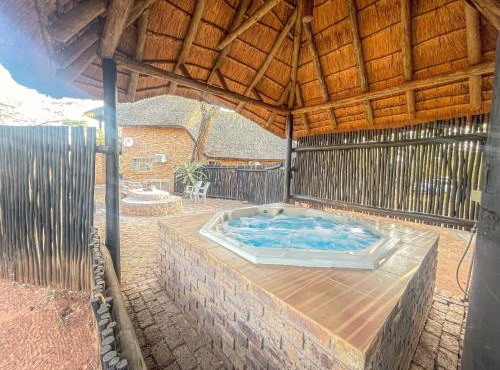 Walking Tall Private Bush Retreat in Marloth Park