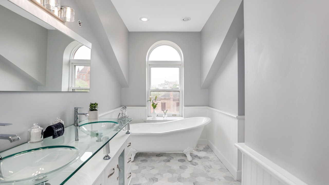 Photo of Bathroom in Midtown