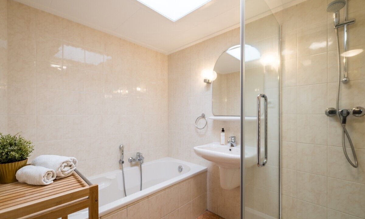 Photo of Bathroom in Hollum